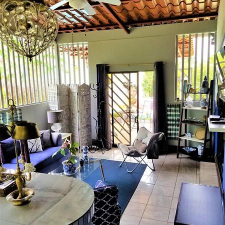 Casa Sophia 3 Listings Apartment 1 Or Apartment 2 Separately Or Apt 1 And 2 Together All With Fo Internet Guápiles 외부 사진