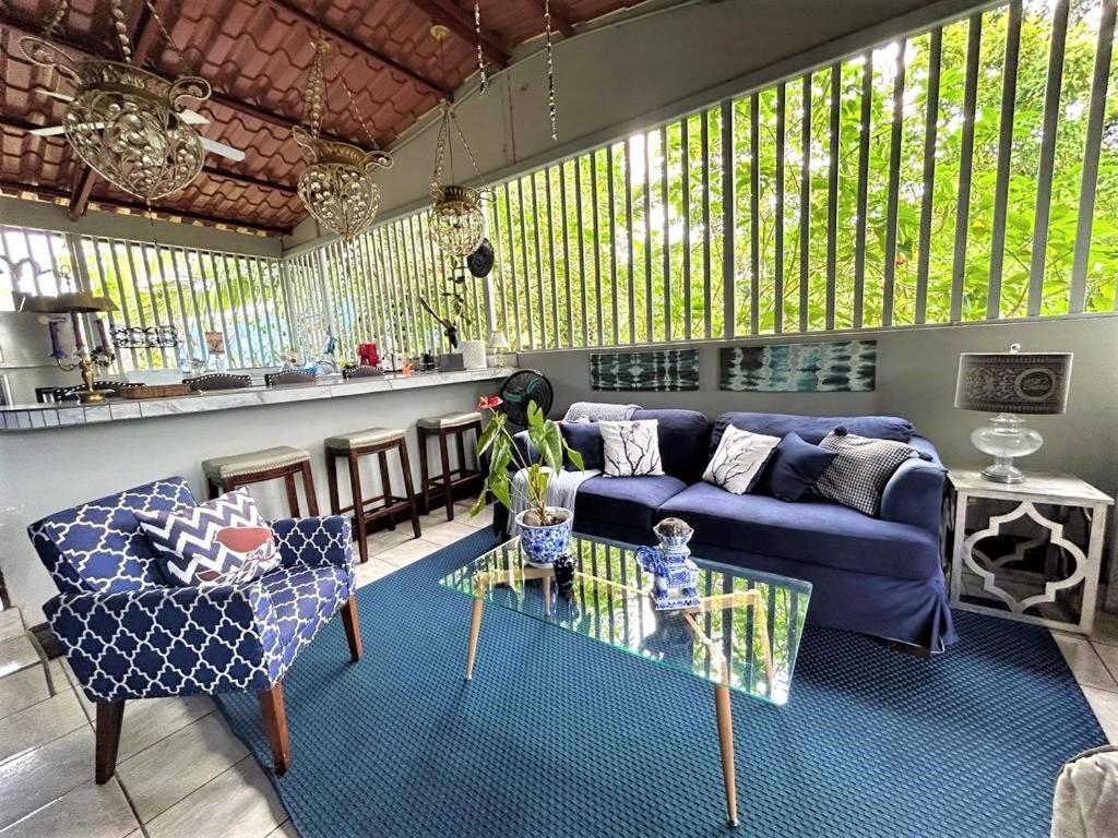 Casa Sophia 3 Listings Apartment 1 Or Apartment 2 Separately Or Apt 1 And 2 Together All With Fo Internet Guápiles 외부 사진