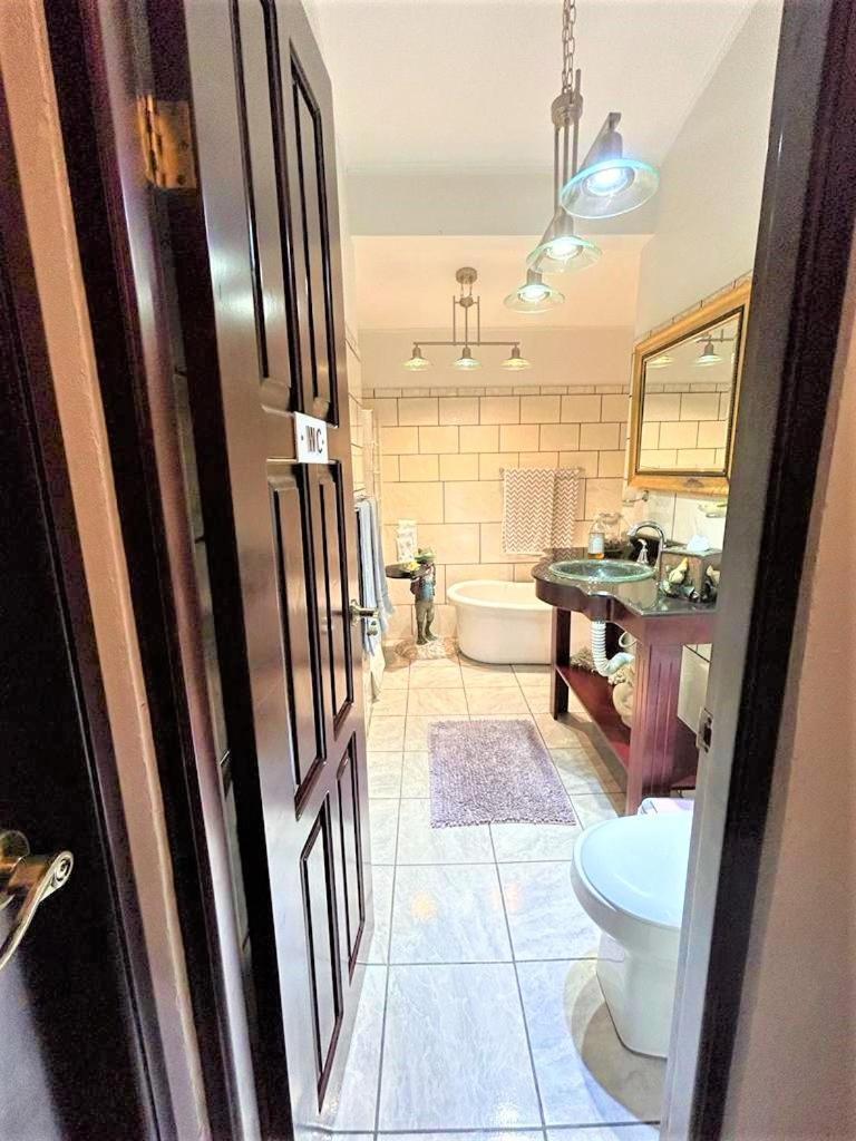 Casa Sophia 3 Listings Apartment 1 Or Apartment 2 Separately Or Apt 1 And 2 Together All With Fo Internet Guápiles 외부 사진