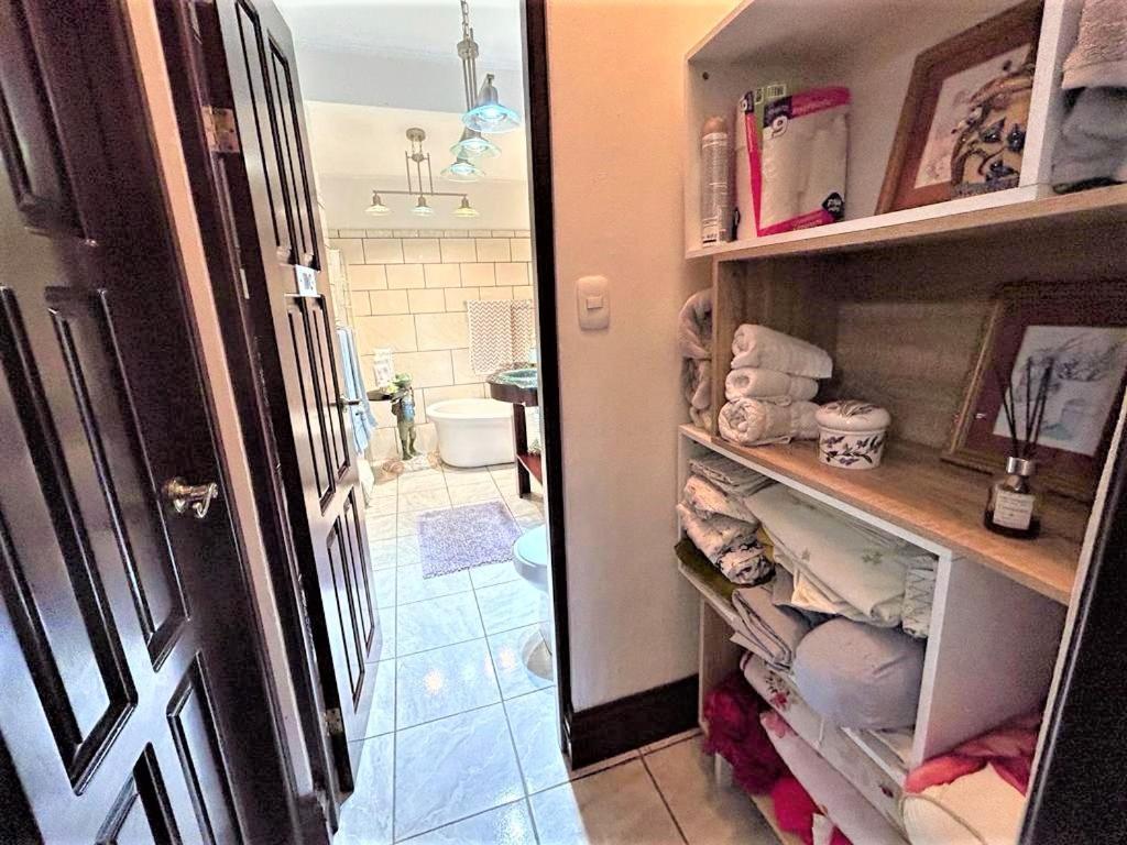 Casa Sophia 3 Listings Apartment 1 Or Apartment 2 Separately Or Apt 1 And 2 Together All With Fo Internet Guápiles 외부 사진
